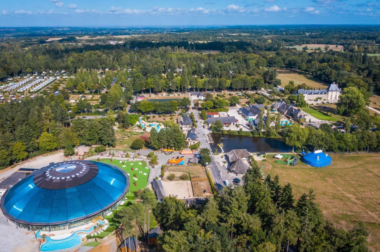 Les Ormes Domaine Et Resort Epiniac Luaran gambar